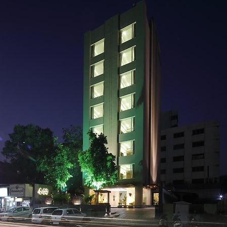 אחמדאבאד Hotel 440, A Serene Stay מראה חיצוני תמונה